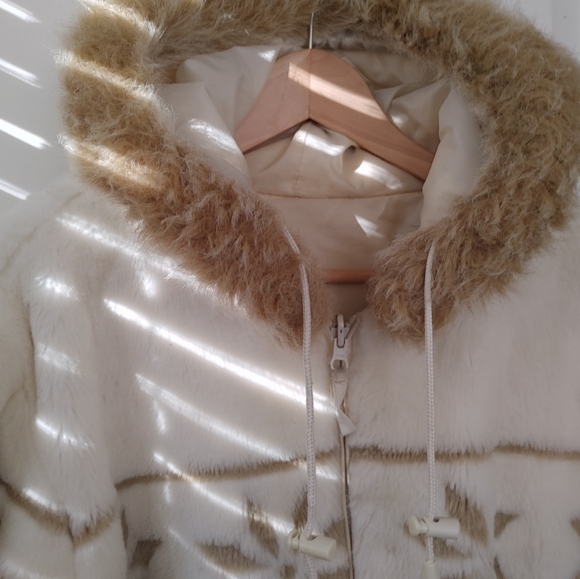 Vintage New York Classics Ivory & Tan Snowflake Faux Fur Coat XL - Picture 3 of 16